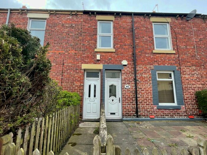 2 Bedroom Flat To Rent In Derby Street, Jarrow, Tyne And Wear, NE32