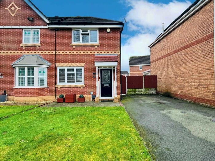 3 Bedroom Semi Detached House For Sale In Saxon Way, Shevington Park, L33