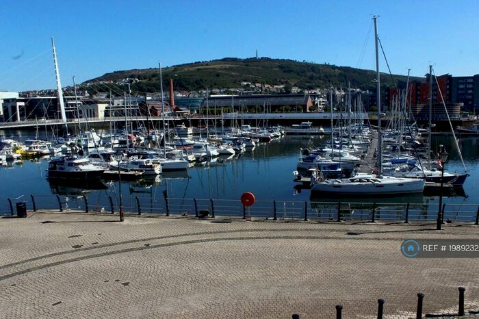 3 Bedroom Flat To Rent In Pocketts Wharf, Maritime Quarter, Swansea, SA1