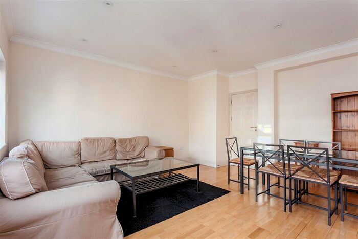 3 Bedroom Flat To Rent In Hercules Street, London, N7