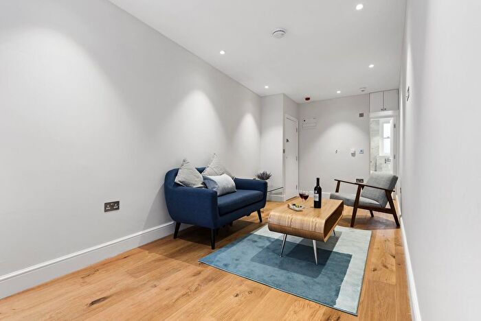 1 Bedroom Flat To Rent In Philbeach Gardens, Earls Court, SW5