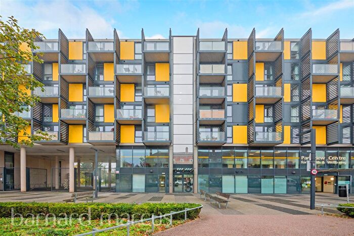 1 Bedroom Flat To Rent In Bloemfontein Road, Shepherds Bush, London, W12