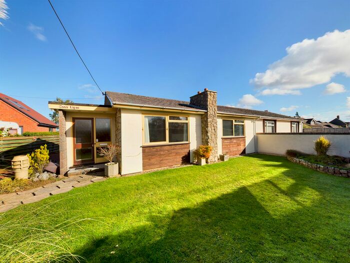 2 Bedroom Semi-Detached Bungalow To Rent In Green Lane, Radnage, High Wycombe HP14