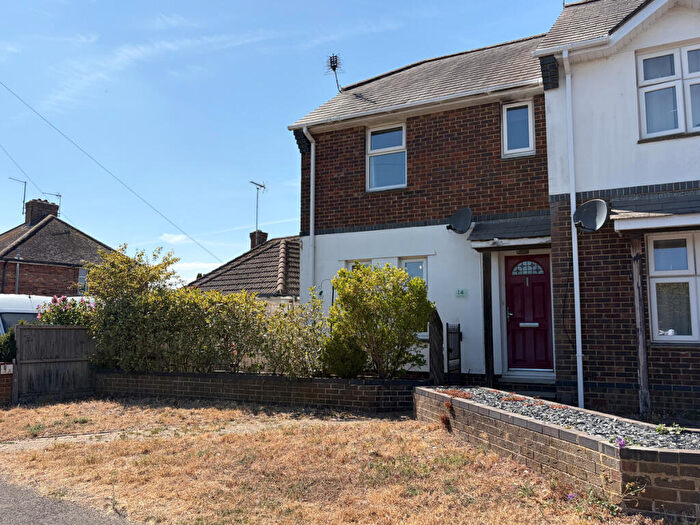 2 Bedroom Semi Detached House For Sale In Dorchester Road, Upton, Poole, BH16