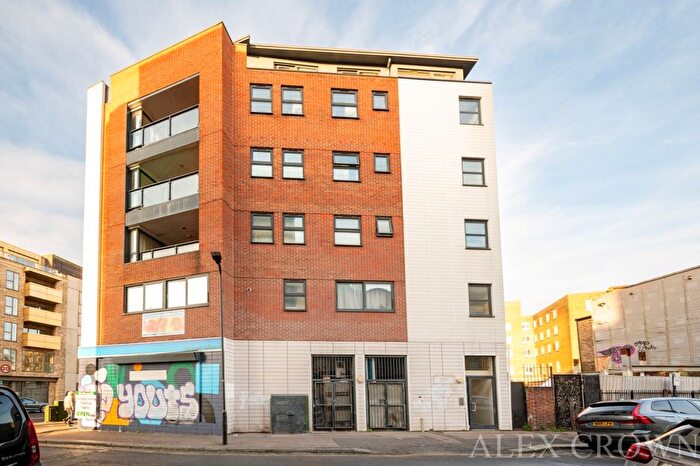 2 Bedroom Flat To Rent In Tricia House, Tudor Road, Dalston, E9
