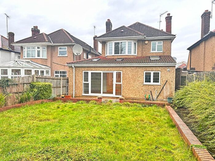 4 Bedroom Detached House To Rent In Harrow, HA2
