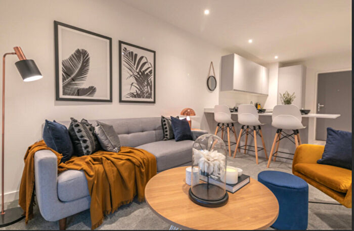 2 Bedroom Apartment To Rent In Apartment A, Wharf End, M17