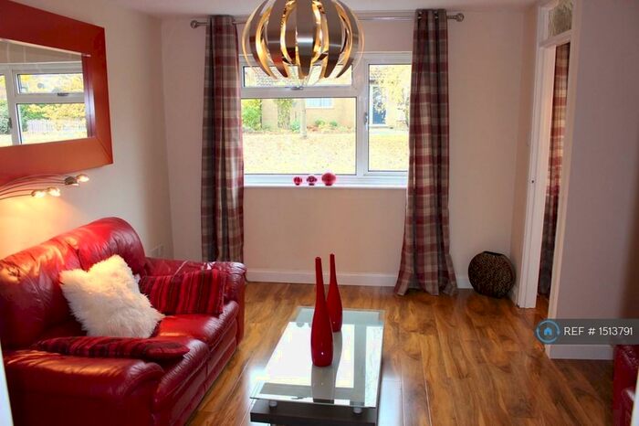 3 Bedroom End Of Terrace House To Rent In Chauncy Gardens, Baldock, SG7