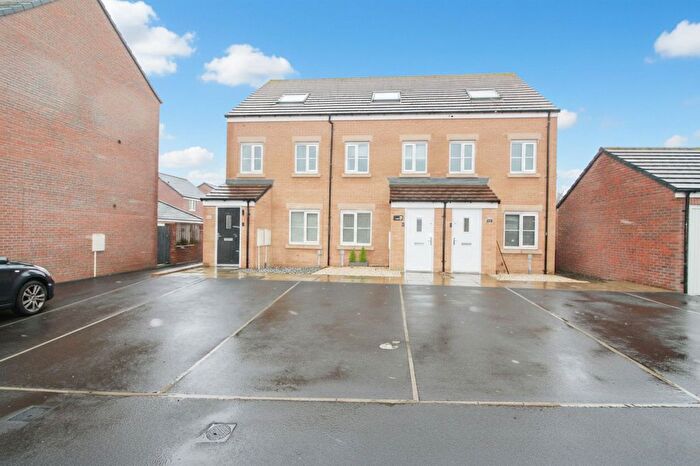 3 Bedroom Terraced House For Sale In Font Drive, Blyth, NE24