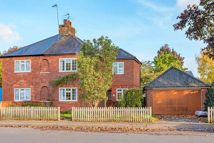 3 Bedroom Semi-Detached House To Rent In West End Lane, Esher, KT10