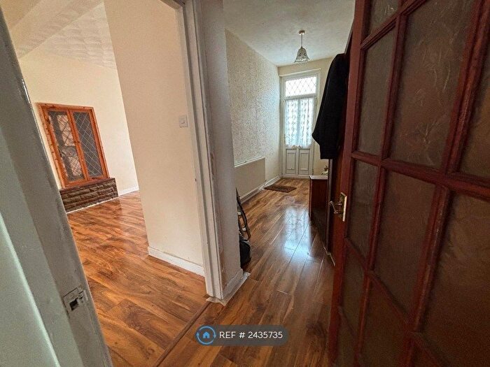 3 Bedroom End Of Terrace House To Rent In Baidwinnstreet, Newport, NP20