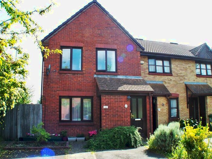 1 Bedroom Maisonette To Rent In Poppy Close, Wallington, Surrey, SM6