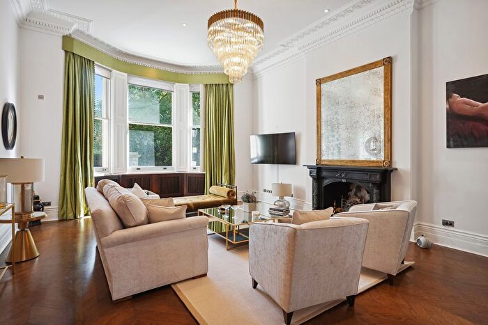 1 Bedroom Flat To Rent In Ennismore Gardens, Knightsbridge, SW7