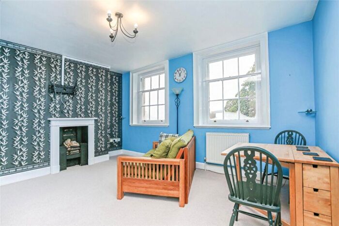 1 Bedroom Apartment To Rent In London Road, Cheltenham, Gloucestershire, GL52