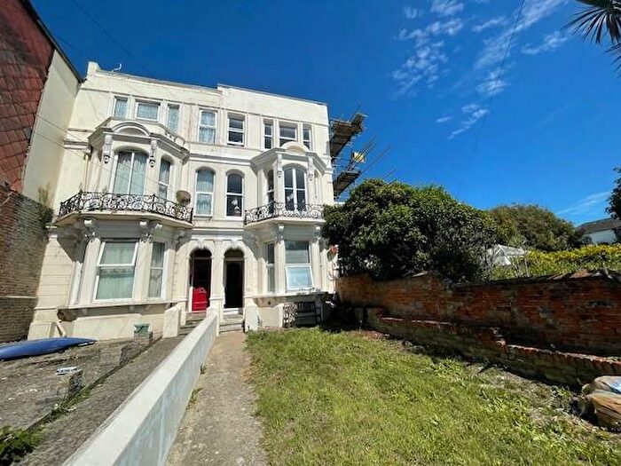 2 Bedroom Flat To Rent In Sandgate High Street, Sandgate, Folkestone, CT20