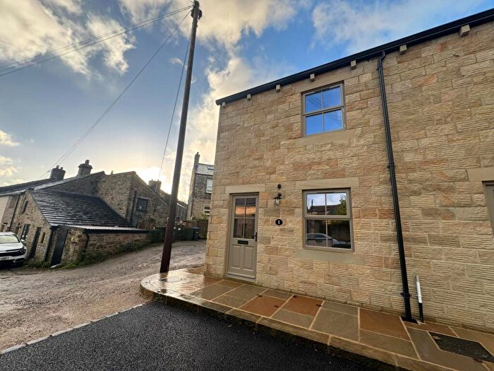 3 Bedroom End Of Terrace House To Rent In The Old Mill, Silsden, Keighley, West Yorkshire, BD20