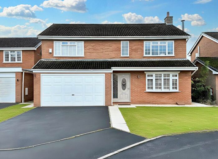 4 Bedroom Detached House For Sale In Manor Court, Fulwood, Preston, PR2