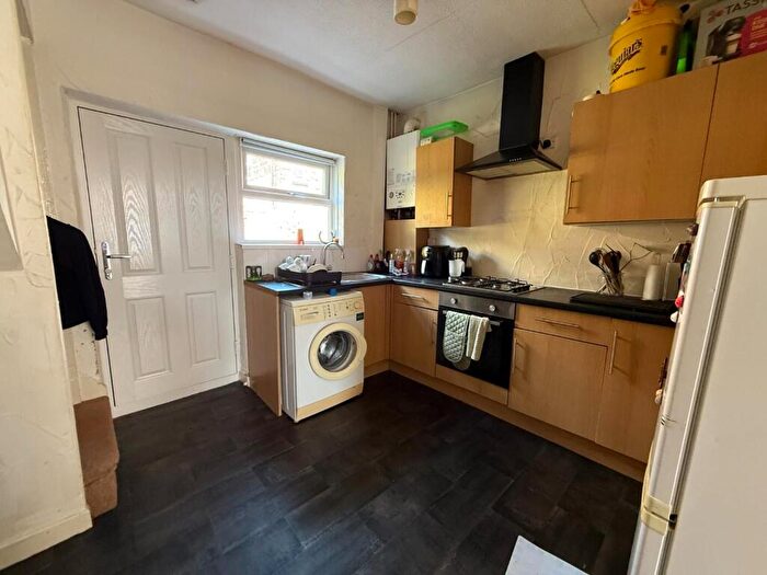 2 Bedroom House To Rent In Churchill Road, Sheffield, S10