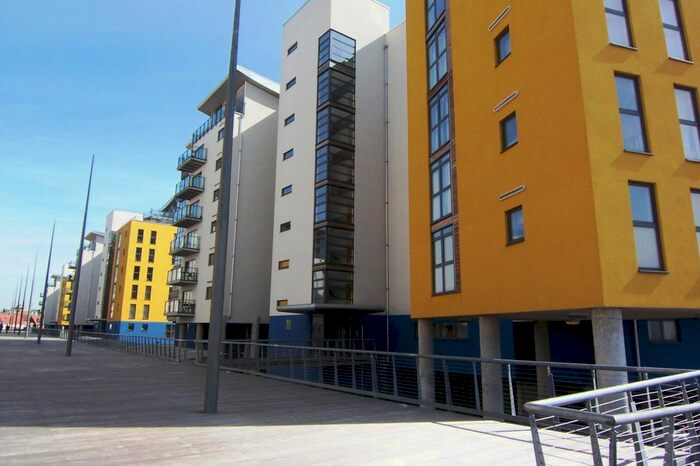 1 Bedroom Flat To Rent In Orvis Court, Midway Quay, BN23