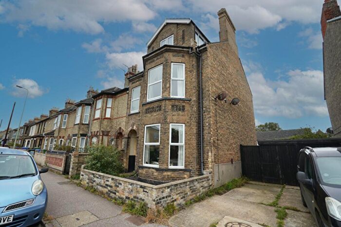 5 Bedroom Terraced House For Sale In London Road South, Lowestoft, NR33
