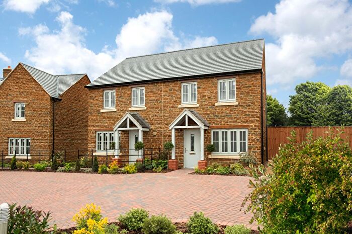 3 Bedroom Semi-Detached House For Sale In "Maidstone" At York Way, Northampton, NN5