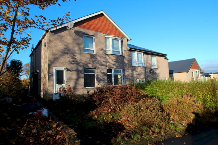 3 Bedroom Flat To Rent In Montford Avenue, Rutherglen, G73