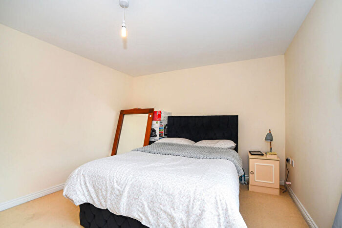 2 Bedroom Flat To Rent In Copperfields, Prospero Way, Haydon End, SN25