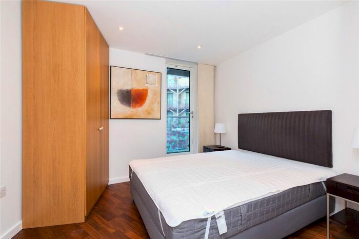 2 Bedroom Flat To Rent In Islington On The Green, A Islington Green, Angel, Islington, London, N1