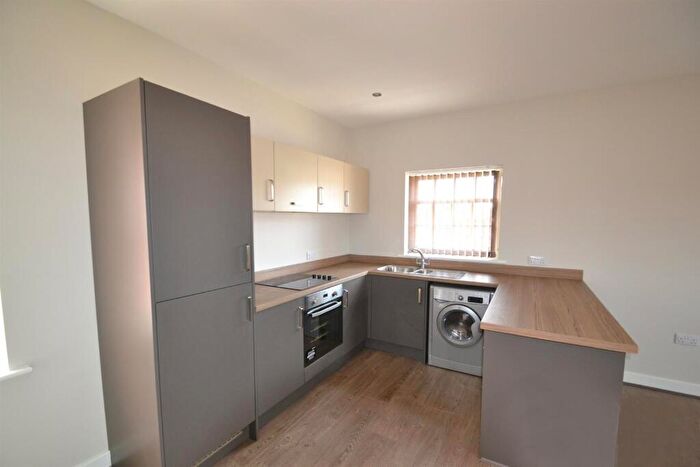 2 Bedroom Flat To Rent In Granby House, High Street, Bawtry, DN10