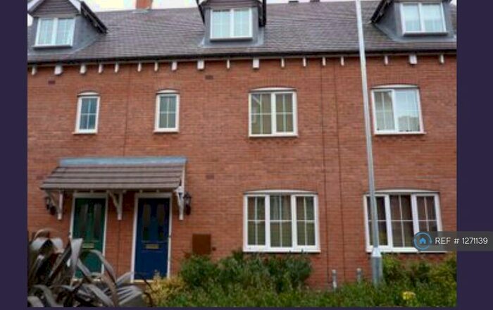 4 Bedroom Terraced House To Rent In Paddock Way, Hinckley, LE10