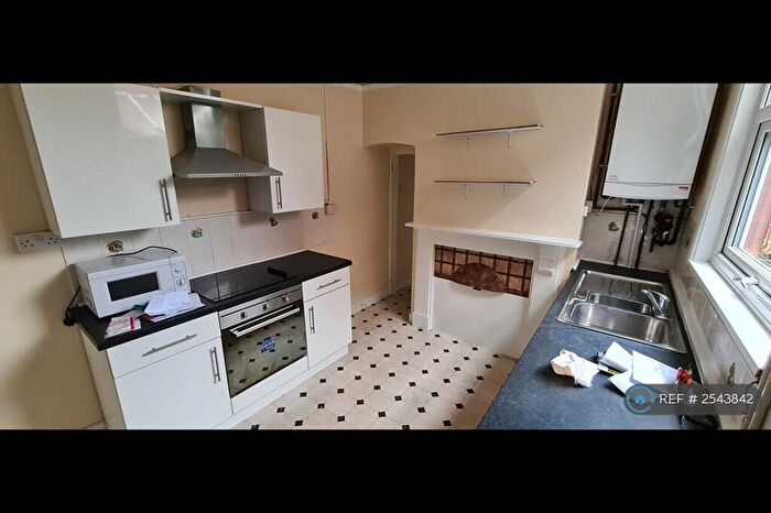 3 Bedroom Terraced House To Rent In Broomfield Road, Coventry, CV5