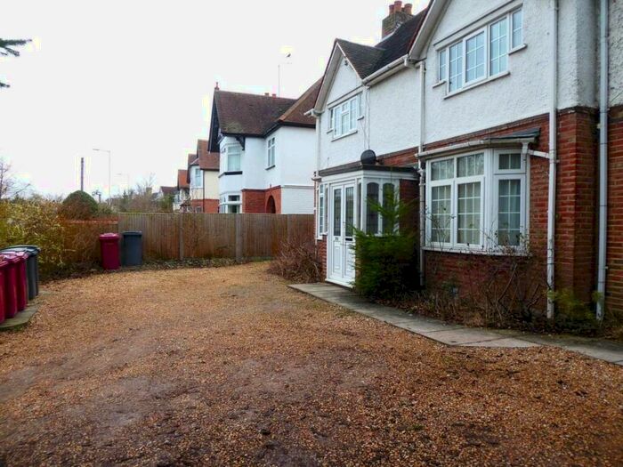 1 Bedroom Flat To Rent In Wokingham Road, Reading, RG6