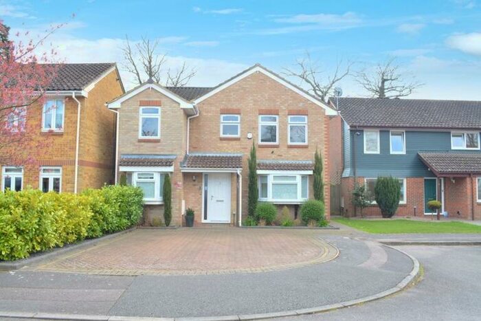 4 Bedroom Detached House To Rent In Chepstow Close, Pound Hill, RH10