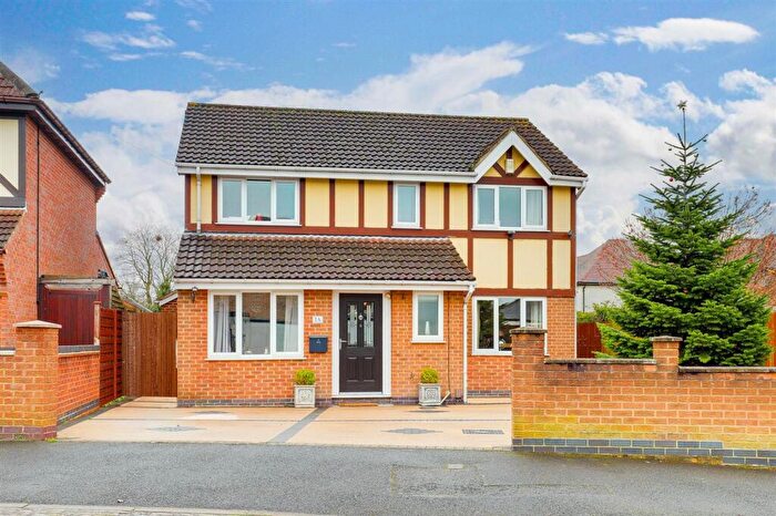 3 Bedroom Detached House For Sale In Sutherland Road, Nottingham, NG3