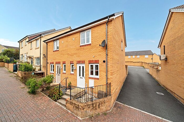 2 Bedroom Semi Detached House For Sale In Meadow Rise, Newton Abbot, Devon, TQ12