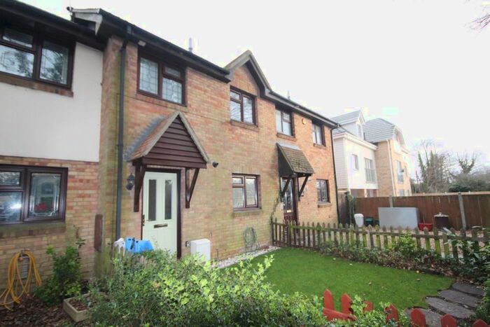 3 Bedroom Property To Rent In The Keatings, Mill Lane, Kelvedon Hatch, Brentwood CM15