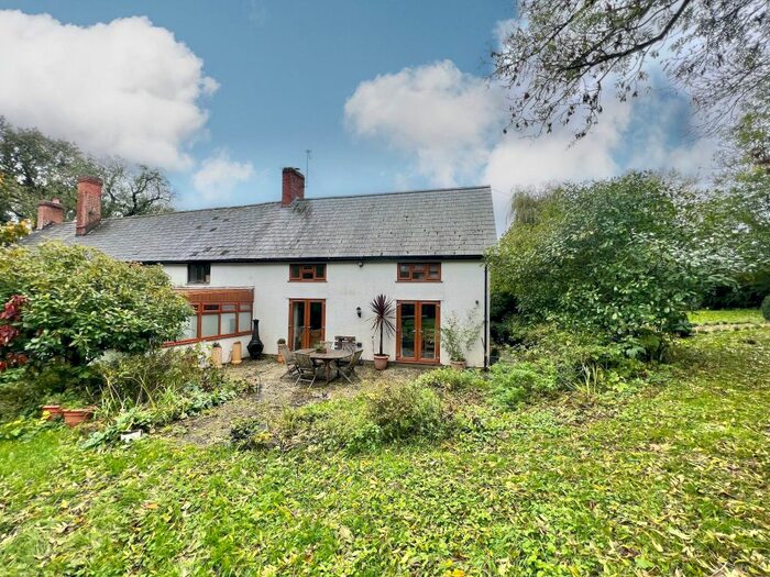 5 Bedroom Semi-Detached House To Rent In Farringdon Court, Farringdon, Exeter, EX5