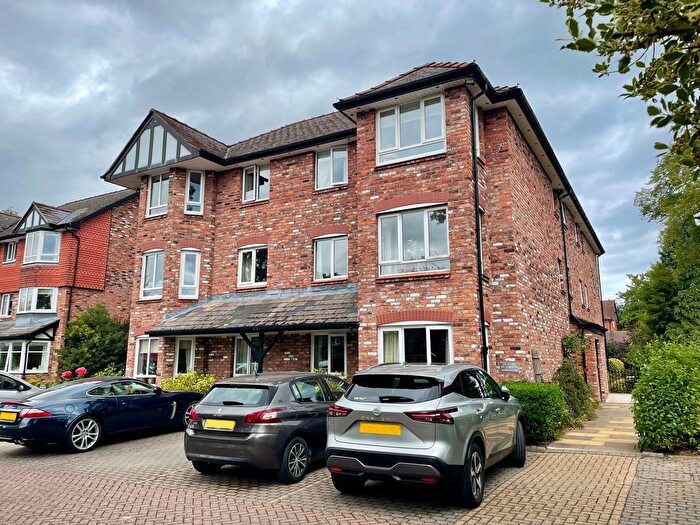 1 Bedroom Property For Sale In Grove Avenue, Canterbury Grange, SK9