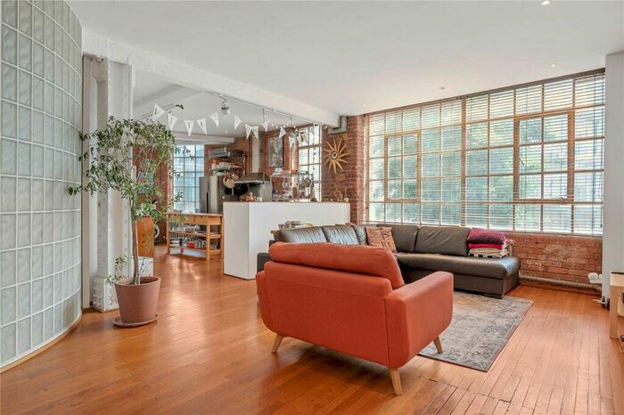 1 Bedroom Apartment To Rent In St. John Street, London, EC1V