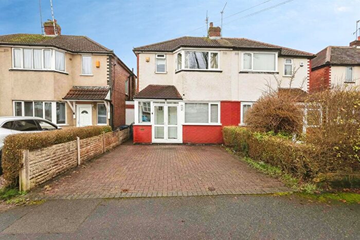 2 Bedroom Semi Detached House For Sale In Lower White Road, Quinton, Birmingham, B32