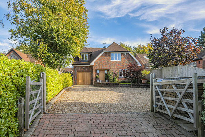 4 Bedroom Detached House For Sale In Horsepond Road, Gallowstree Common, Reading, Oxfordshire, RG4