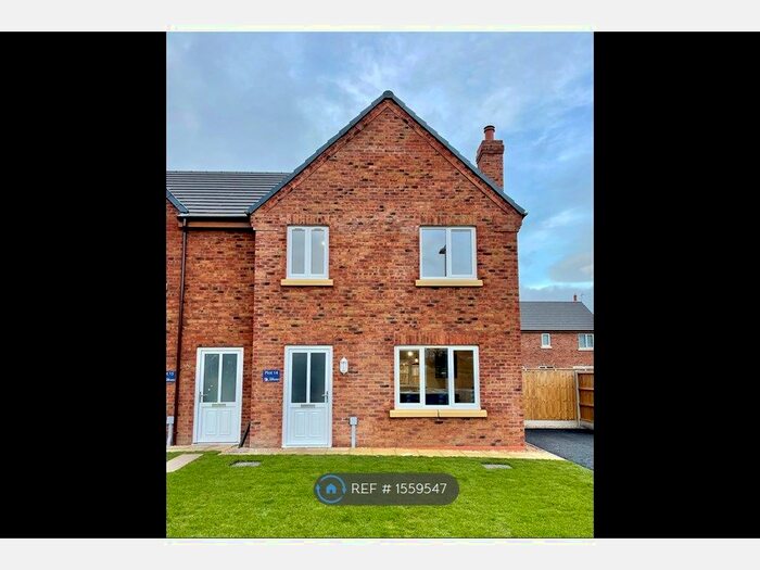 3 Bedroom Semi-Detached House To Rent In Ledwith Drive, Oswestry, SY11
