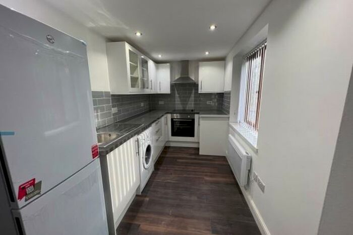 1 Bedroom Flat To Rent In Rhigos Gardens Cardiff, CF24