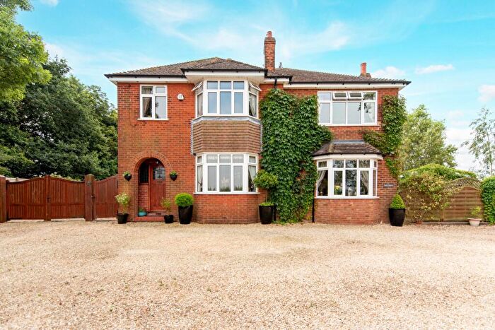 5 Bedroom Detached House For Sale In Winslow Road, Wingrave, Buckinghamshire, HP22