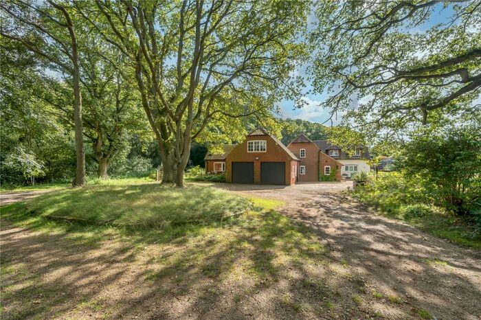 5 Bedroom Detached House For Sale In Oakhanger, Hampshire, GU35