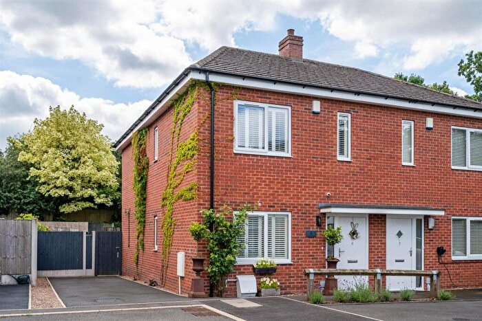 3 Bedroom Semi-Detached House For Sale In Webb Grove, Hockley Heath, Solihull, B94