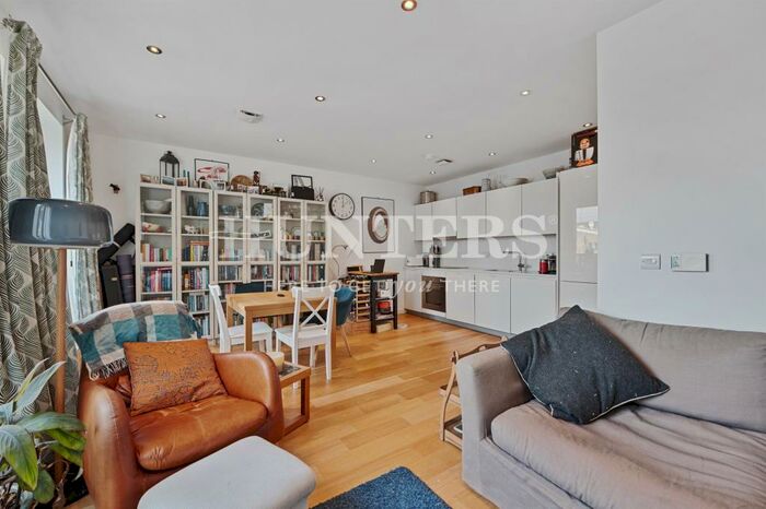 1 Bedroom Apartment To Rent In Casbeard Street, London, N4