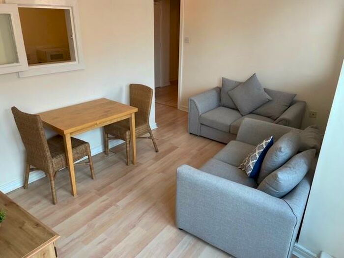 1 Bedroom Apartment To Rent In Sparrow Wharfe, The Calls, LS2