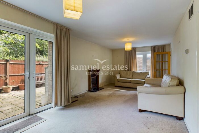 4 Bedroom Detached House To Rent In Viney Bank, Court Wood Lane, Croydon, CR0