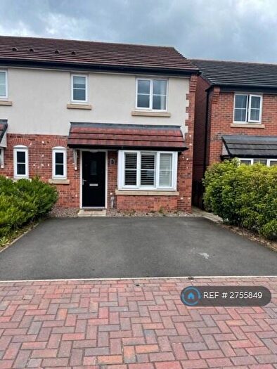 3 Bedroom Semi-Detached House To Rent In Ribble Close, Holmes Chapel, CW4